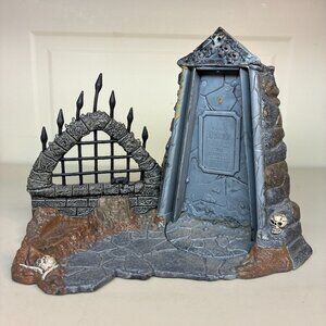 Dracula Todd McFarlane's Monsters 1997 Figure Playset incomplete